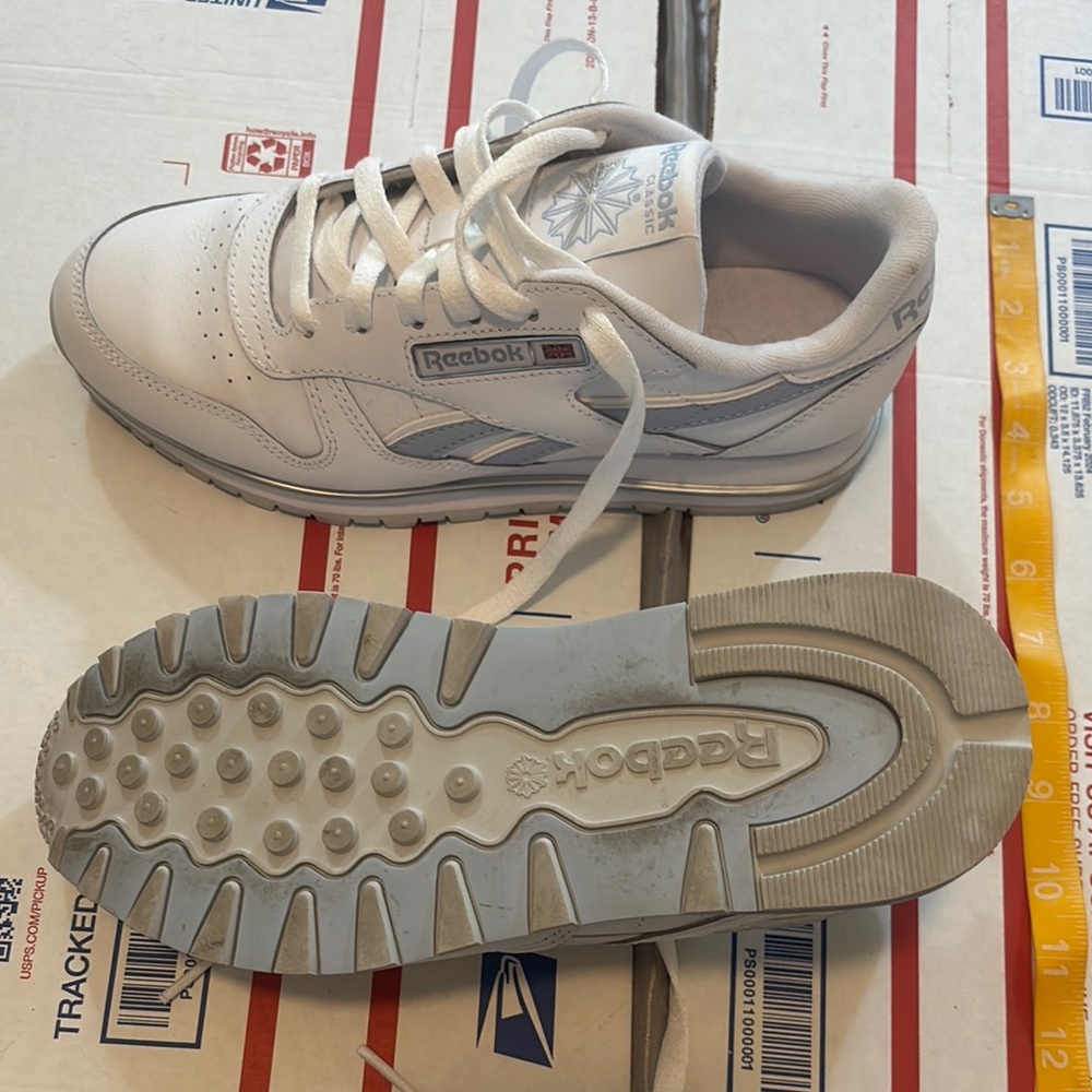 DONATED MARCH 2026
THANKS FOR LOOKING 
LOVE TO CONSIGNMENT SHOPPERS